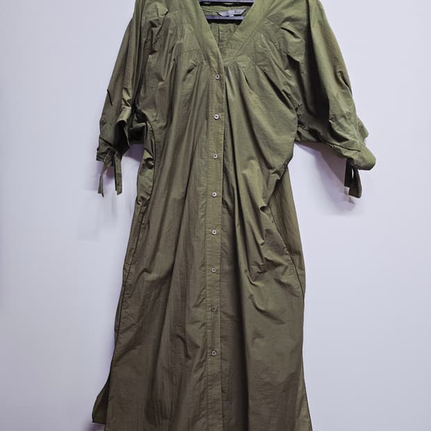 지컷 카키색 바스락 롱 원피스