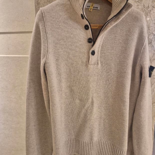 스톤아일랜드 반집업 니트