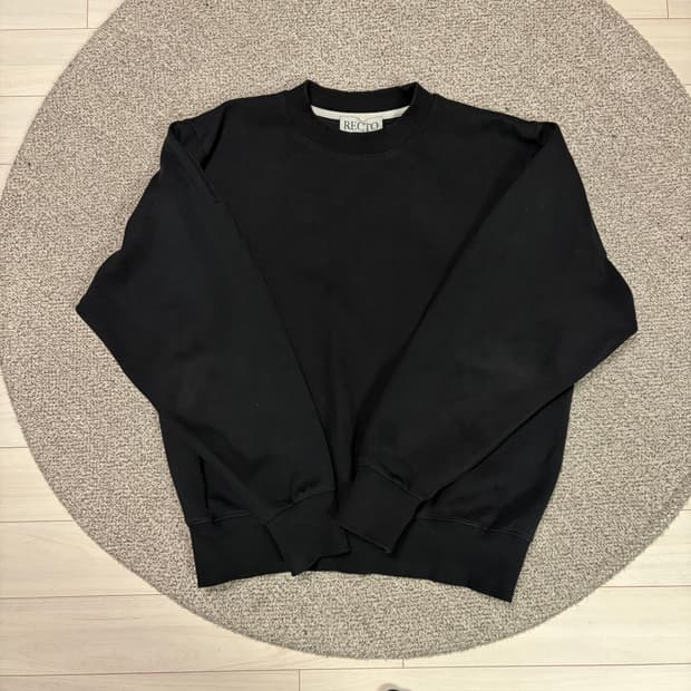 RECTO 로고 맨투맨