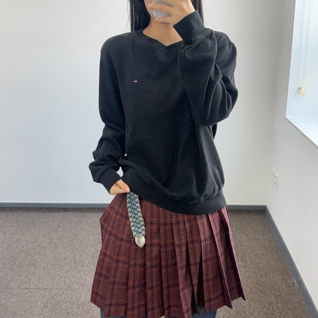 Tommy Hilfiger 타미힐피거 블랙 맨투맨