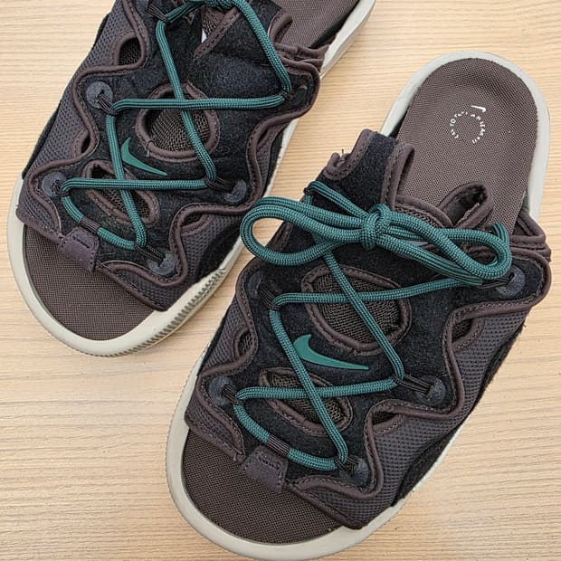 나이키 오프라인 2.0 뮬 슬리퍼 270