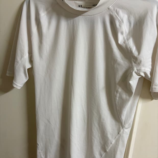 언더아머 모크넥 컴프레션