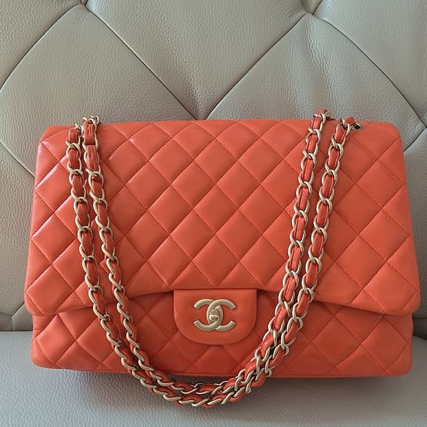 샤넬 클래식 맥시