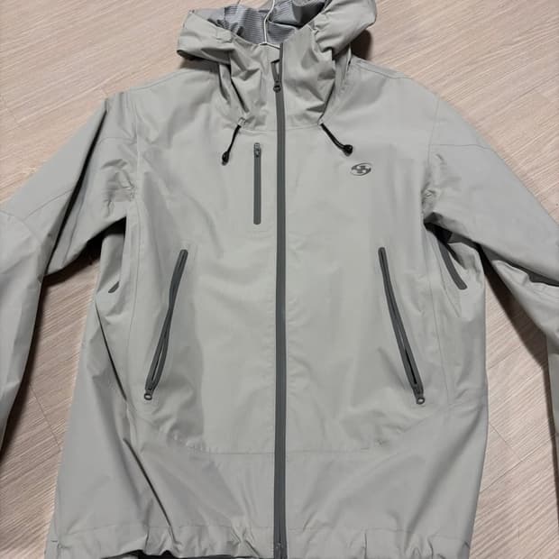 산산기어 윈드블록 자켓 그레이 23ss 2사이즈