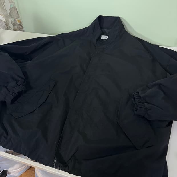 OS 루어스 LOUS 오버핏 밑단스트링 오버핏 나일론자켓