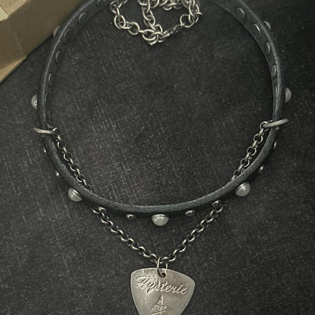 히스테릭글래머 피크 초커 목걸이