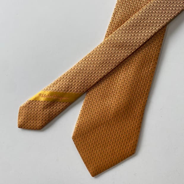 페레가모(Ferragamo) 모노그램 명품 정품 넥타이