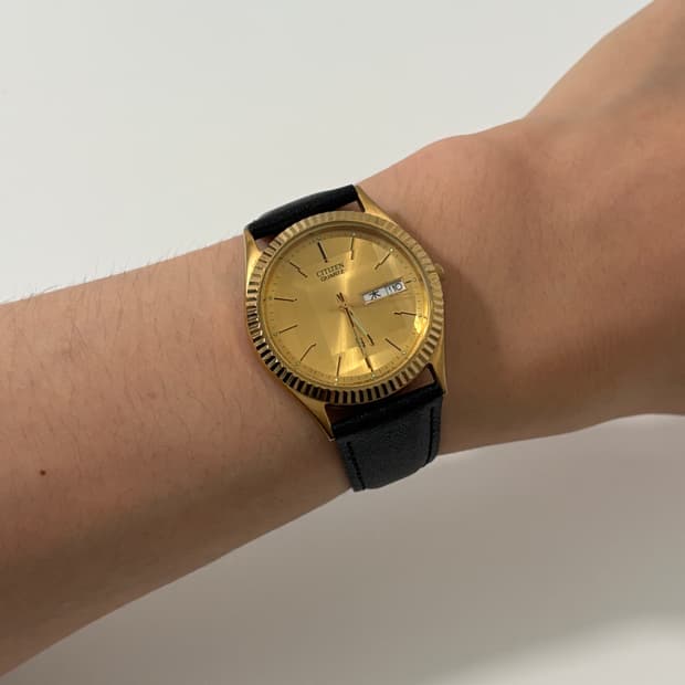 80s crystron gold quartz