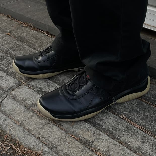 00s Prada Amerca’s Cup Black&White