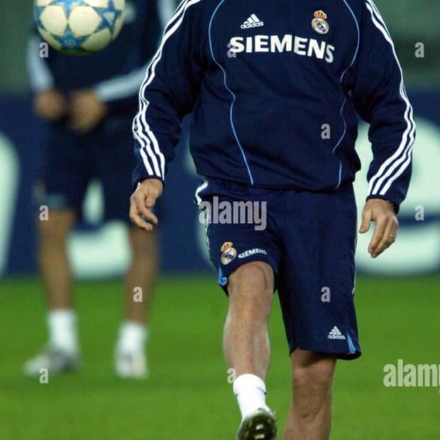 레알마드리드 05-06 스웻셔츠 (해외m)