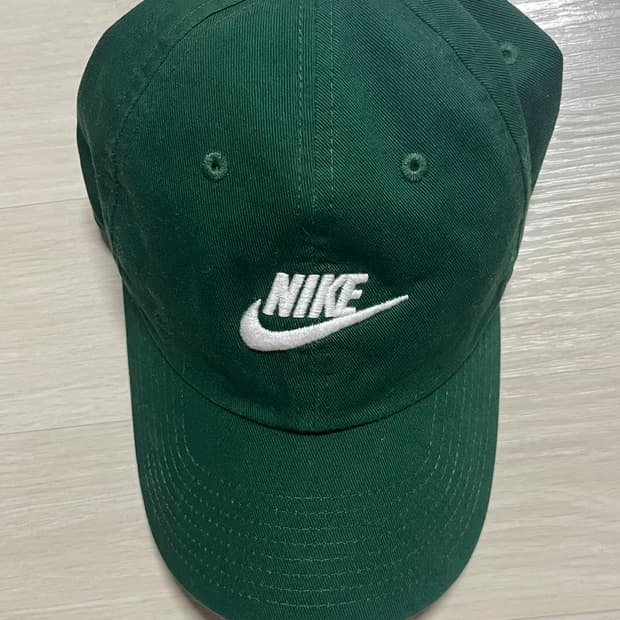 나이키 퓨추라 볼캡 골지그린