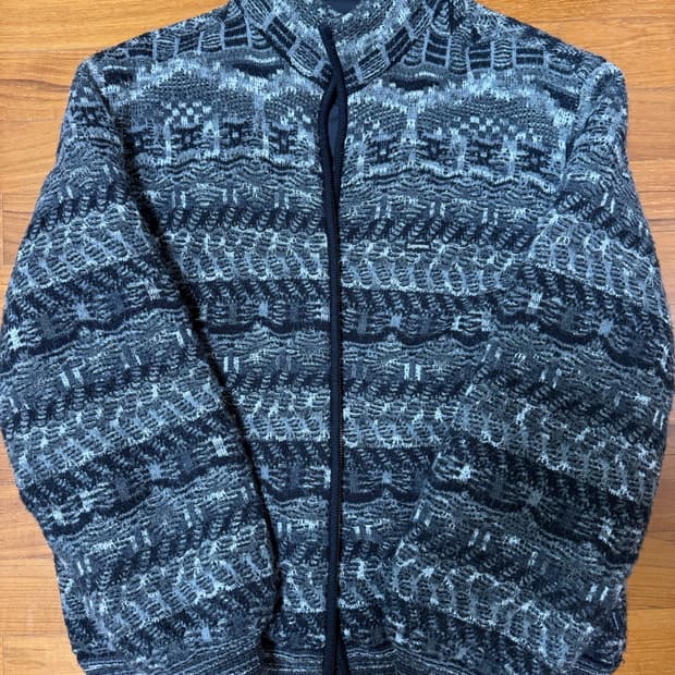 21fw 슈프림 미쏘니 양면 니트 재킷 팝니다. 