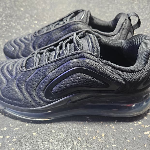 (W) 나이키 에어맥스 720 블랙 250mm