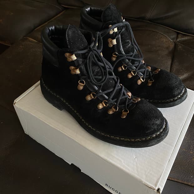 구이디 23fw horse reverse 43 size