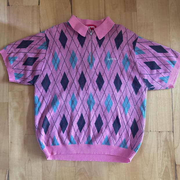 슈프림 아가일 반팔 카라 니트