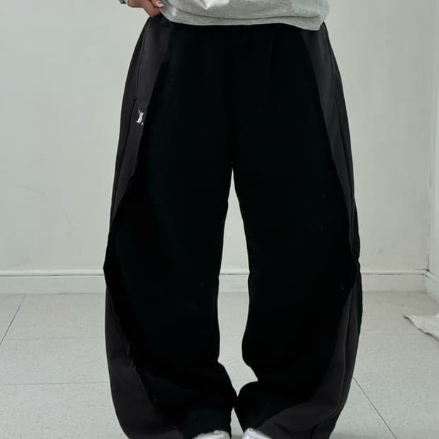 어반드레스 배색 스웻팬츠