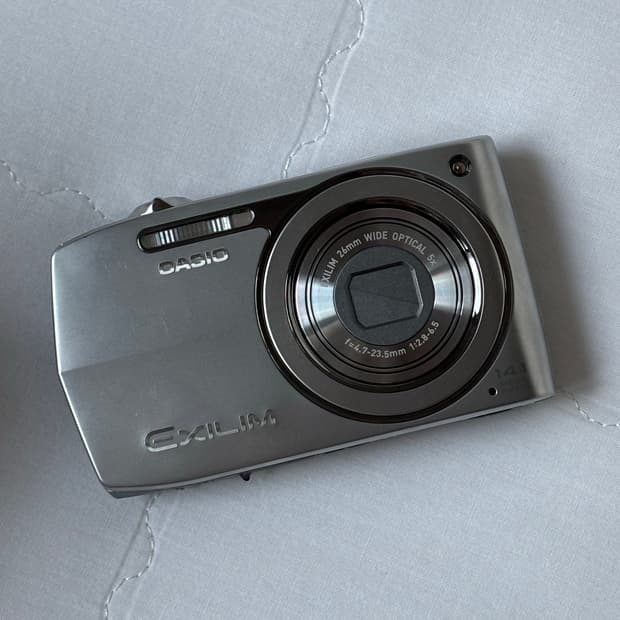 카시오 엑슬림 EX-Z2000 실버 모카 로제 나연 디카