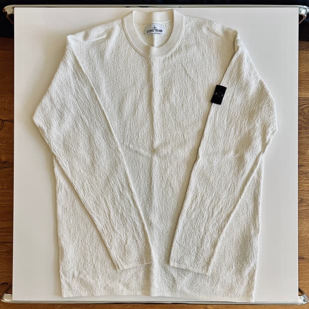 스톤아일랜드 롱슬리브 크림컬러 테리클로스 XL사이즈 신품급