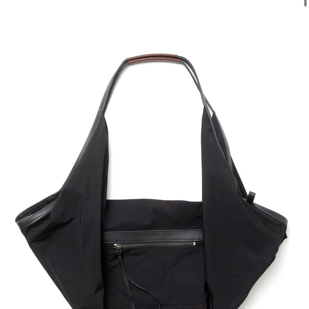 해칭룸 wrapper bag black