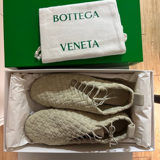 보테가베네타 레이스업스니커즈 