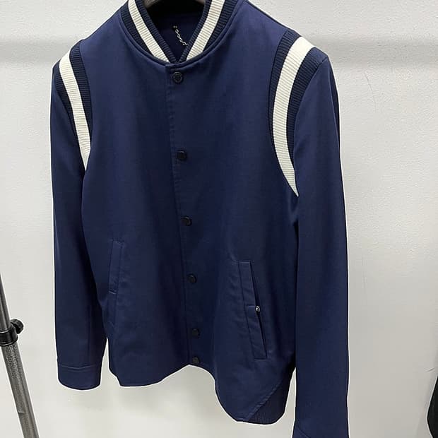 100) 루이비통 알로하 바시티 자켓 