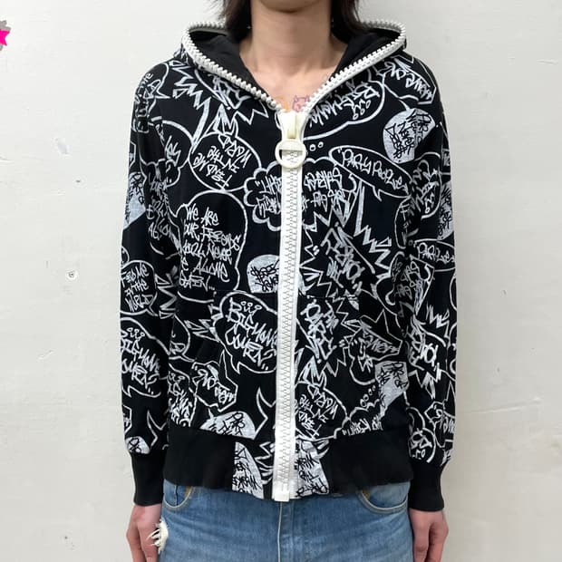 speech bubble big zipper hooded zip-up
