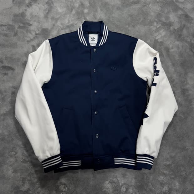 아디다스 바시티 자켓