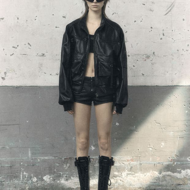 <새상품>HIGH NECK POCKET LEATHER JUMPE