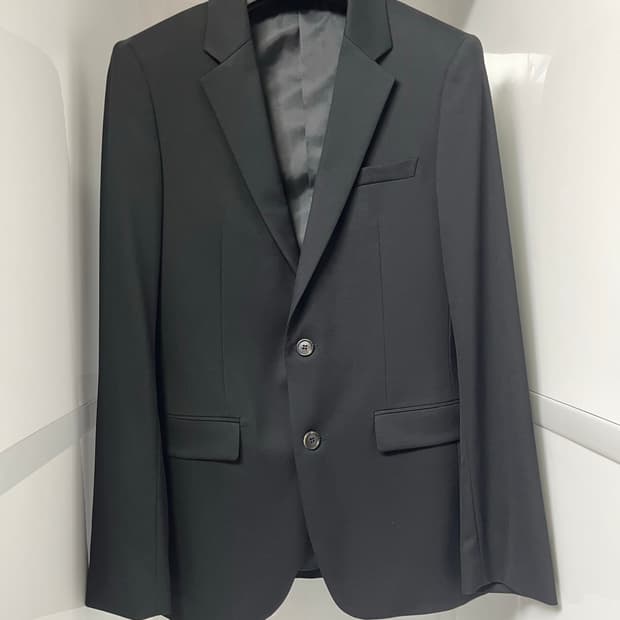 솔리드옴므 블랙 블레이져 95사이즈