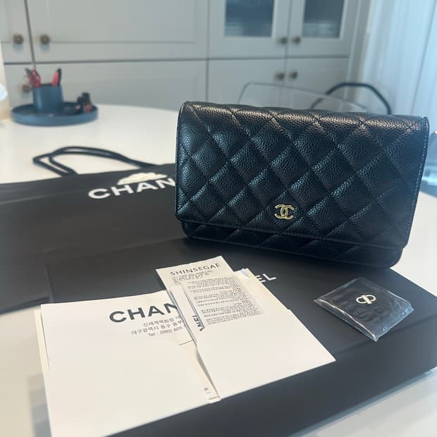 샤넬 woc캐비어 금장