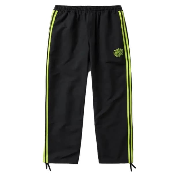 구매) always x adidas 
