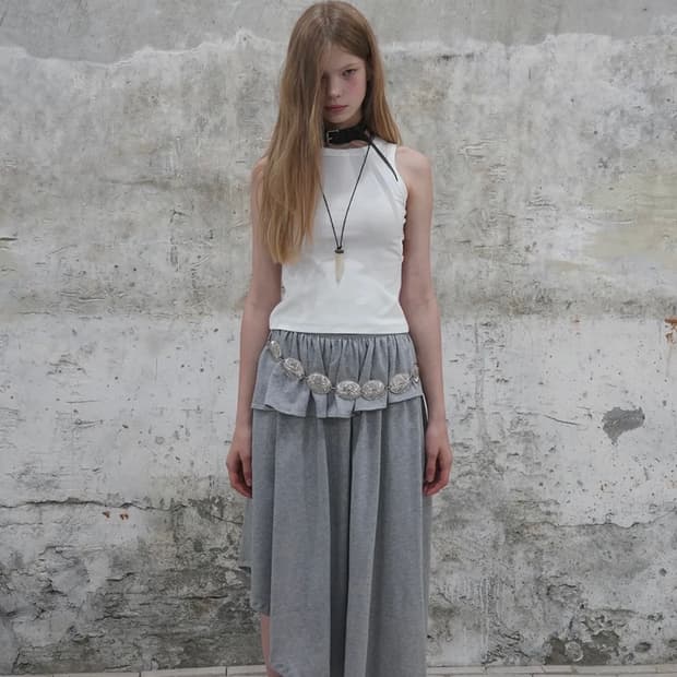 새상품) 데어드 tilt skirt m사이즈