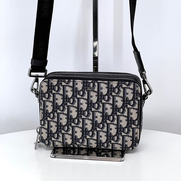 디올 오블리크 자카드 스트랩 파우치 크로스백 (20BBC119YSE)