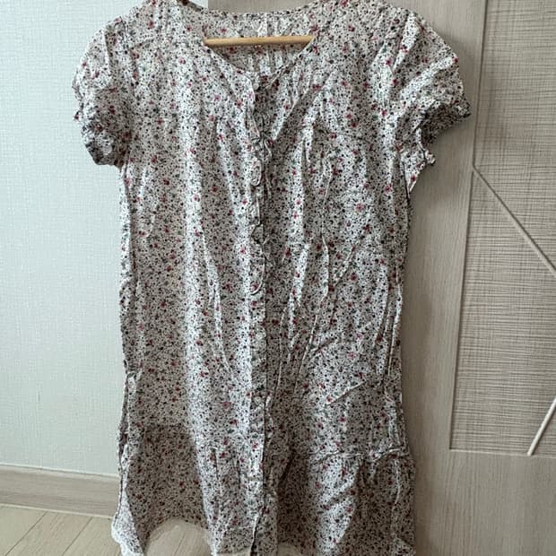 잔꽃 프릴 레이스 원피스
