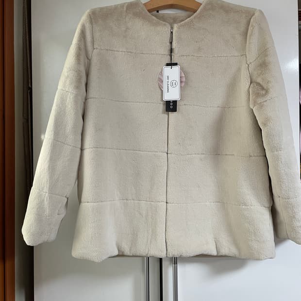 플라밍고 안감 누빔 페이크 퍼 자켓 새제품