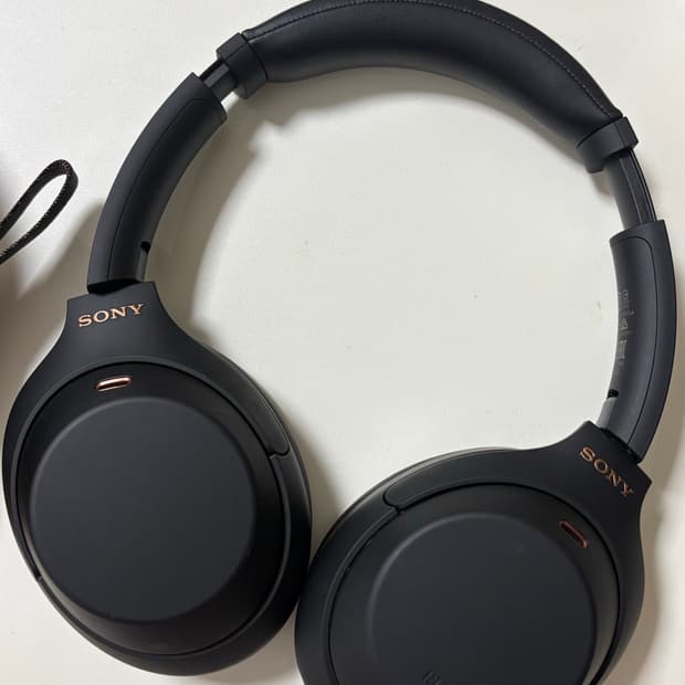 소니 WH-1000XM4