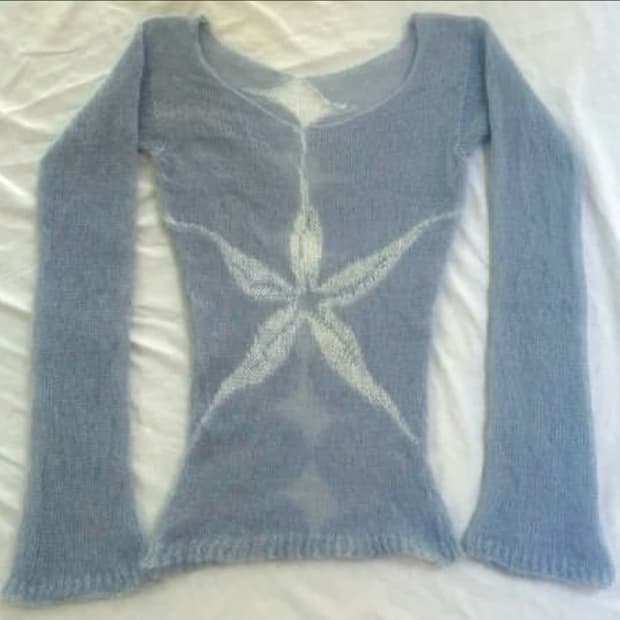 Blue starfish angora knit sweater •• *
