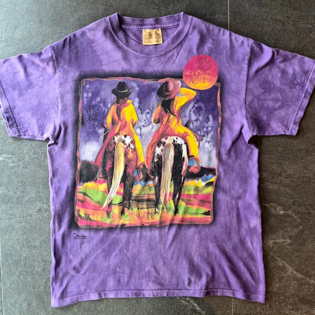 Vtg. The Mountain Tie-Dye T-Shirt
(M)