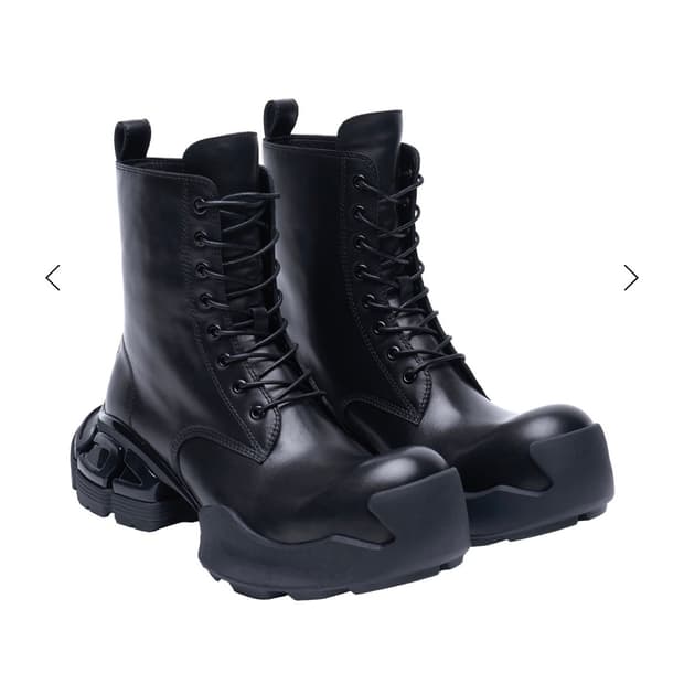 리매진 컴뱃부츠 42사이즈