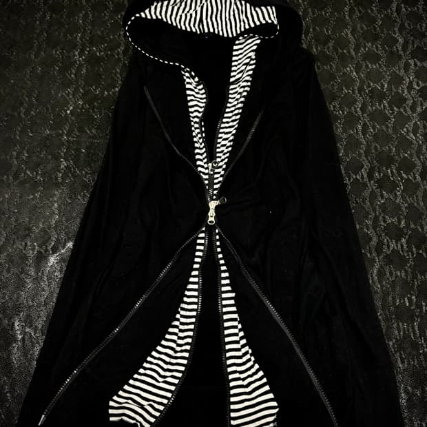 “Vintage” Stripe&Black Hoodie Layered Do
