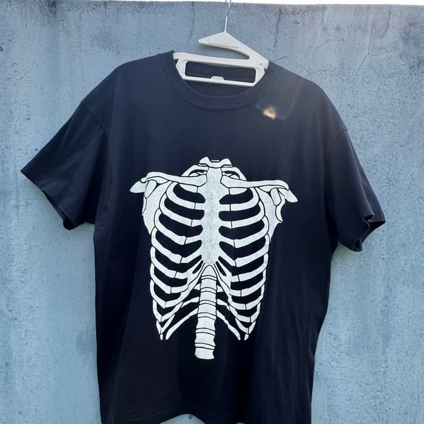 90s skeleton bone
