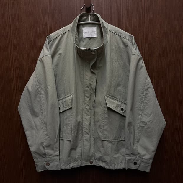 부루앤주디 점퍼