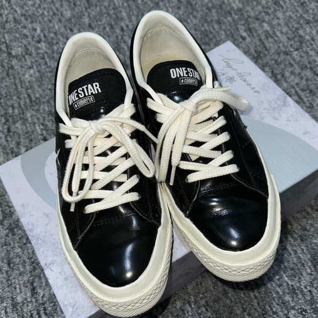 컨버스 원스타 로우 한별 블랙 230사이즈