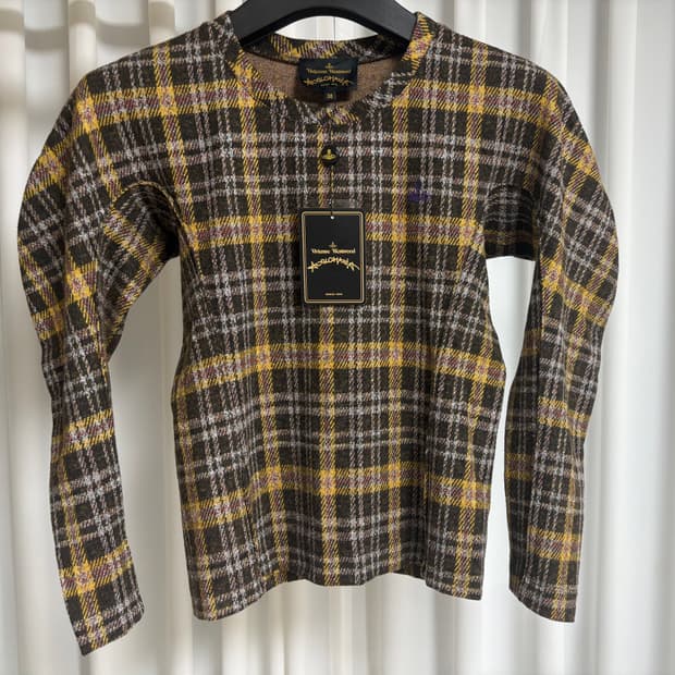 비비안웨스투우드 체크 볼륨 탑 38