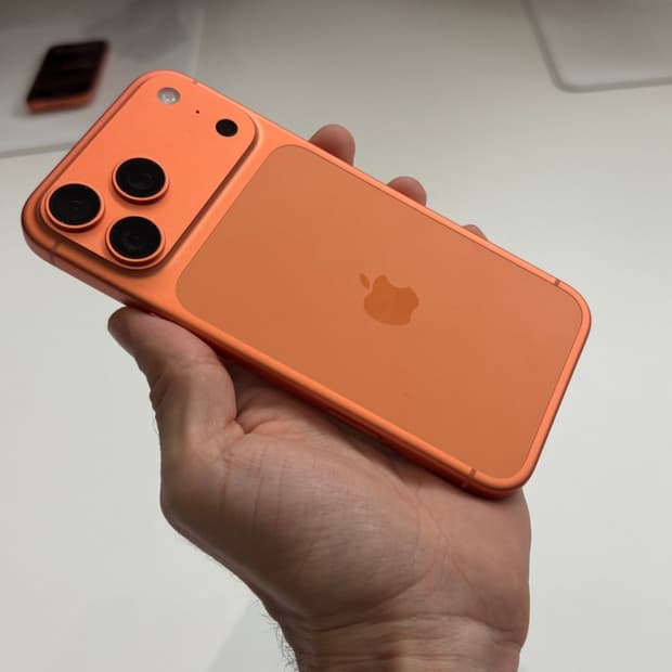 아이폰17프로 오렌지 배터리99