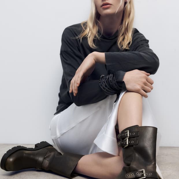 Zara 버클 바이커 플랫 앵클 부츠