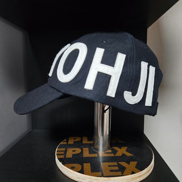Y-3 요지야마모토 YOHJI 아플리케 자수 볼캡
