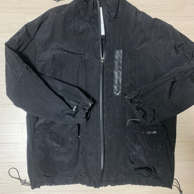 논디스클로즈 윈드 포켓 자켓