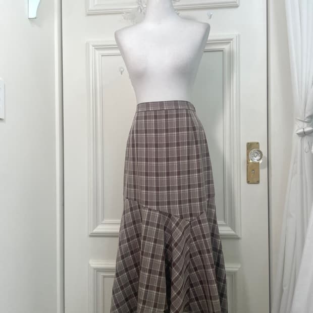 pinkbeige check ruffle banding unbalance