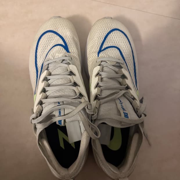 나이키 줌 플라이 4 러닝화